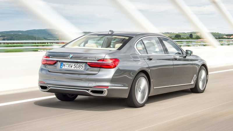 Illustration for article titled Here Is A Very Bad Review Of A Very Good Car, The 2016 BMW 7 Series
